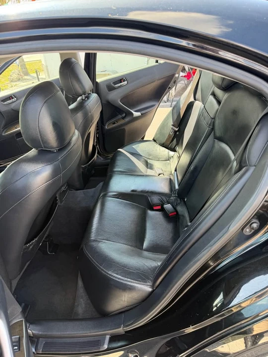 2010 Lexus IS 2nd Gen - Image 8 of 11