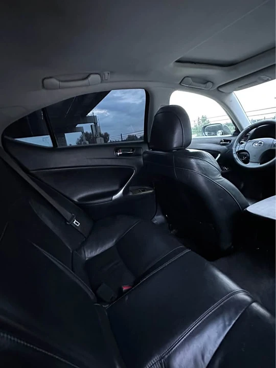 2010 Lexus IS 2nd Gen - Image 13 of 20