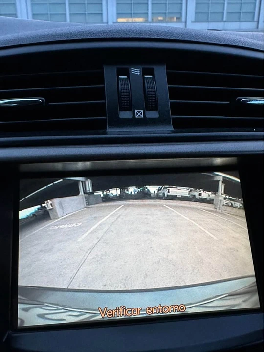 2010 Lexus IS 2nd Gen - Image 10 of 20