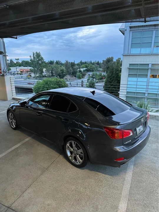 2010 Lexus IS 2nd Gen - Image 18 of 20