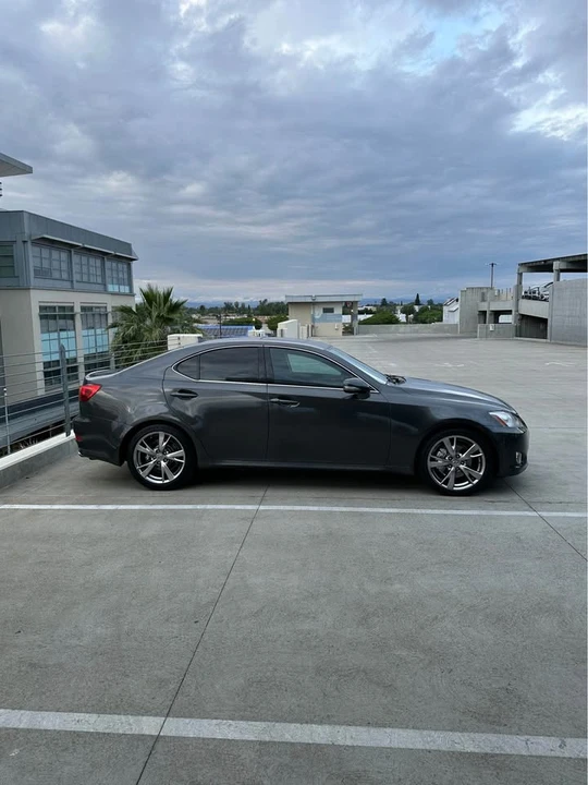 2010 Lexus IS 2nd Gen - Image 19 of 20