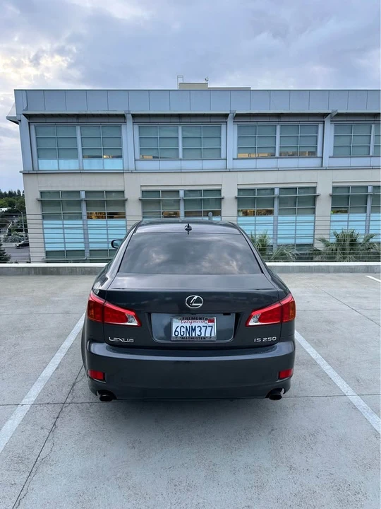 2010 Lexus IS 2nd Gen - Image 6 of 20