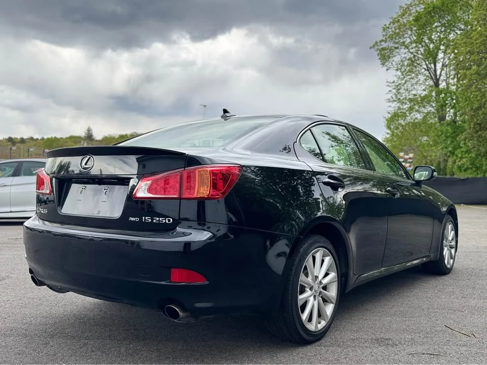 2010 Lexus IS 2nd Gen - Image 5 of 20