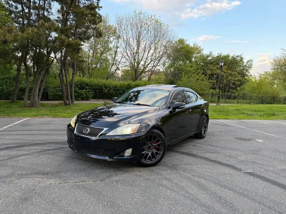 2010 Lexus IS 2nd Gen - Image 8 of 15