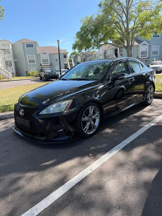 2010 Lexus IS 2nd Gen - Image 5 of 11