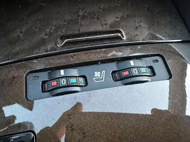 2010 Lexus IS 2nd Gen - Image 17 of 20