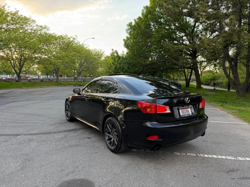 2010 Lexus IS 2nd Gen - Image 5 of 15