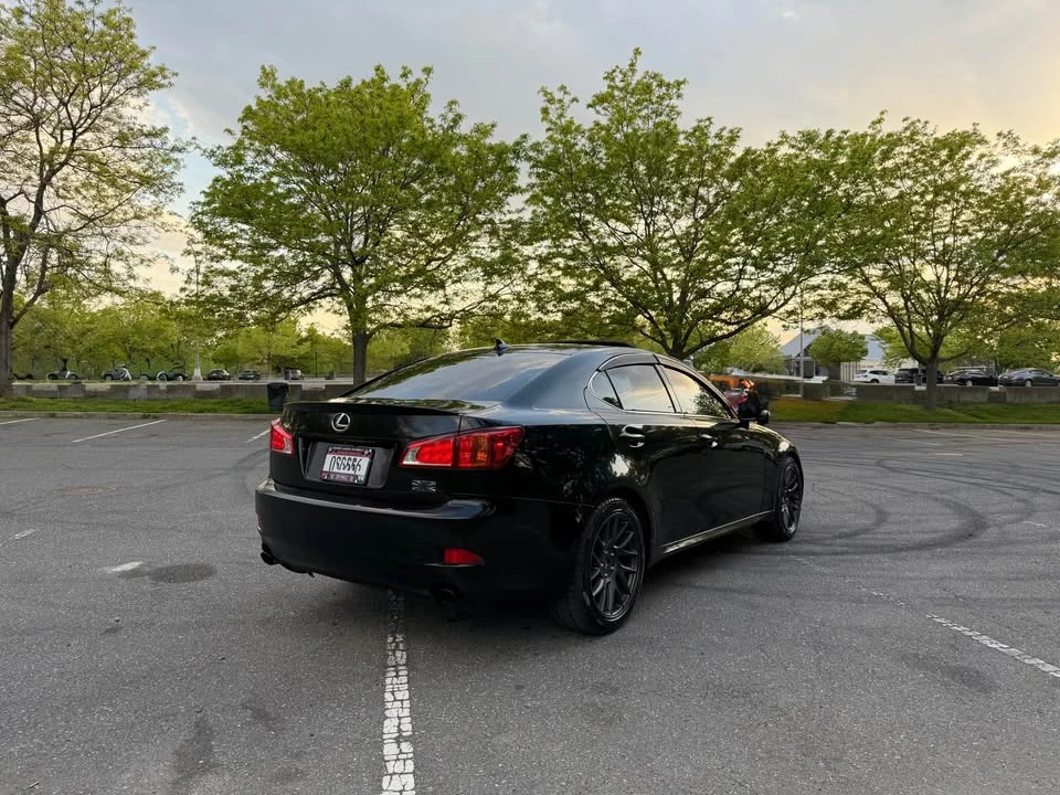 2010 Lexus IS 2nd Gen - Image 6 of 15