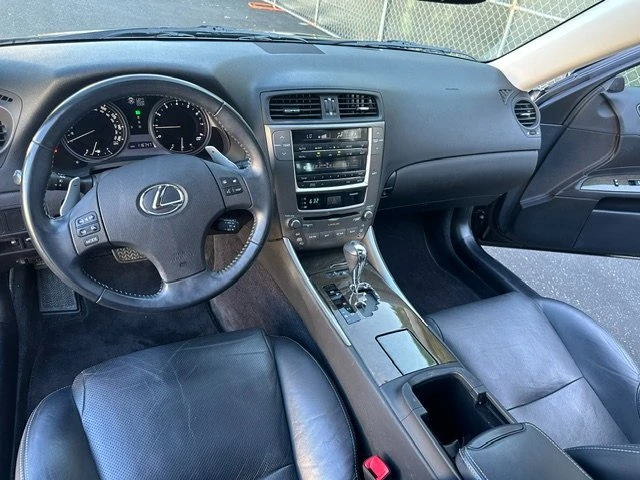 2010 Lexus IS 2nd Gen - Image 14 of 20