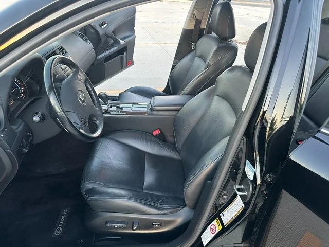 2010 Lexus IS 2nd Gen - Image 11 of 20