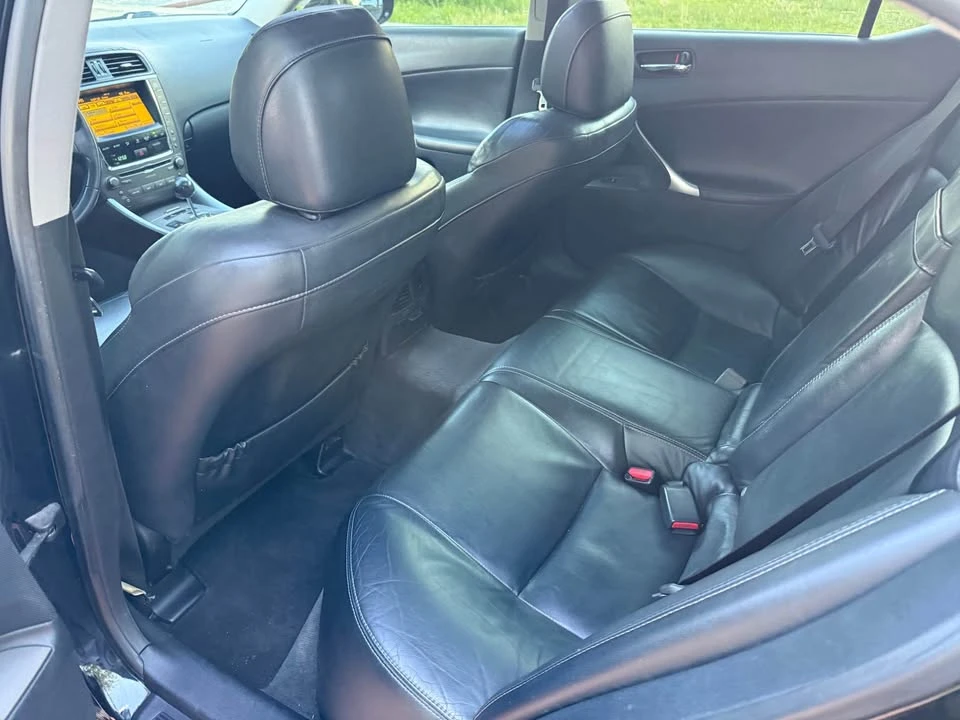 2010 Lexus IS 2nd Gen - Image 14 of 20