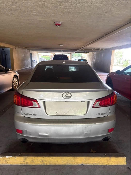 2010 Lexus IS 2nd Gen - Image 4 of 7