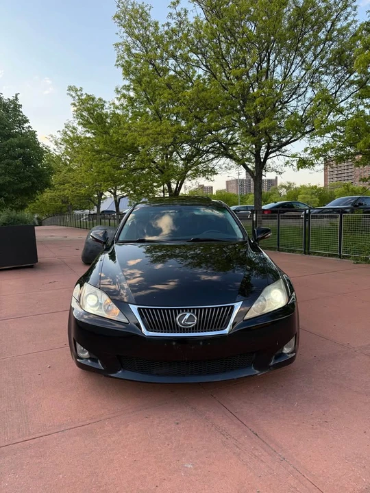 2010 Lexus IS 2nd Gen - Image 4 of 20