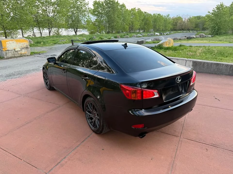 2010 Lexus IS 2nd Gen - Image 11 of 20