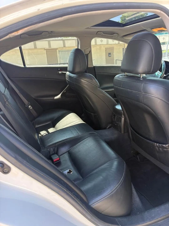 2010 Lexus IS 2nd Gen - Image 6 of 8