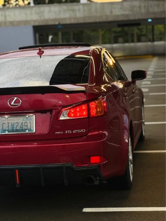 2010 Lexus IS 2nd Gen - Image 2 of 5