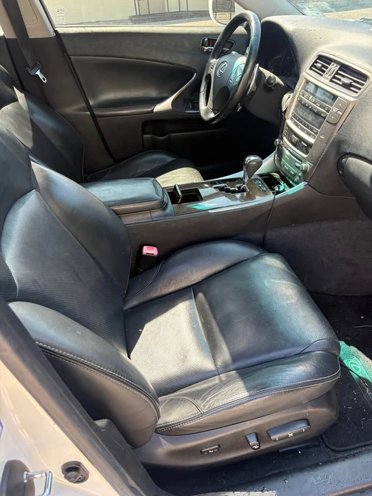 2010 Lexus IS 2nd Gen - Image 5 of 8