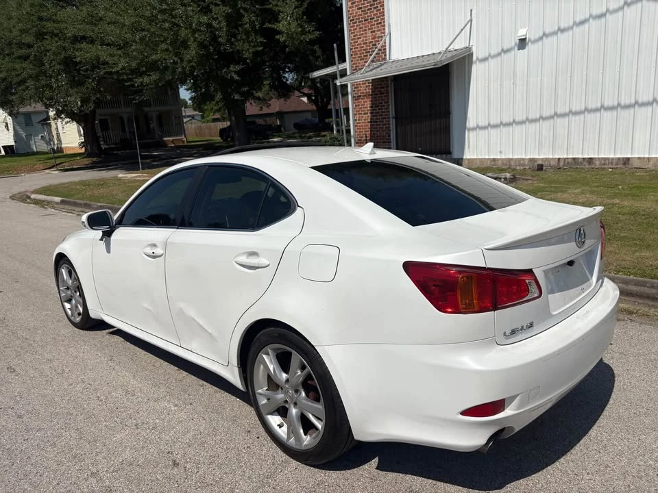 2010 Lexus IS 2nd Gen - Image 3 of 8