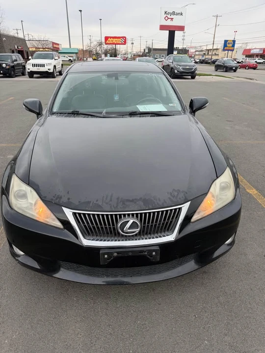 2010 Lexus IS 2nd Gen - Image 9 of 15