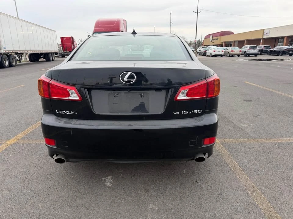 2010 Lexus IS 2nd Gen - Image 5 of 15