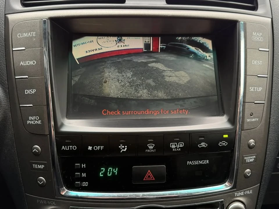 2010 Lexus IS 2nd Gen - Image 16 of 20