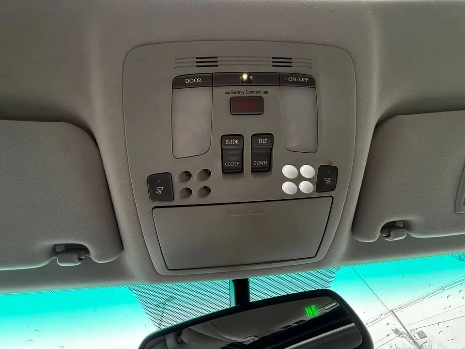 2010 Lexus IS 2nd Gen - Image 15 of 20