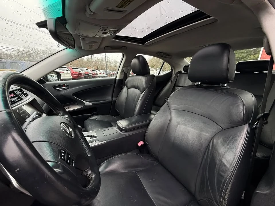 2010 Lexus IS 2nd Gen - Image 8 of 20