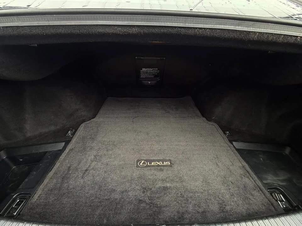 2010 Lexus IS 2nd Gen - Image 11 of 20