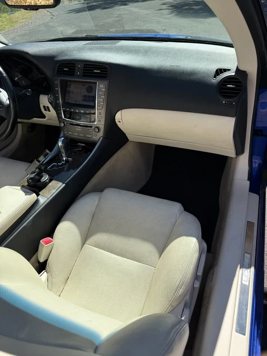 2010 Lexus IS 2nd Gen - Image 13 of 20
