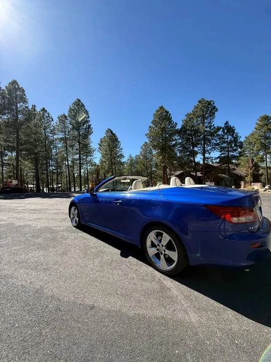2010 Lexus IS 2nd Gen - Image 9 of 20