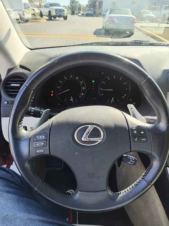 2010 Lexus IS 2nd Gen - Image 5 of 12