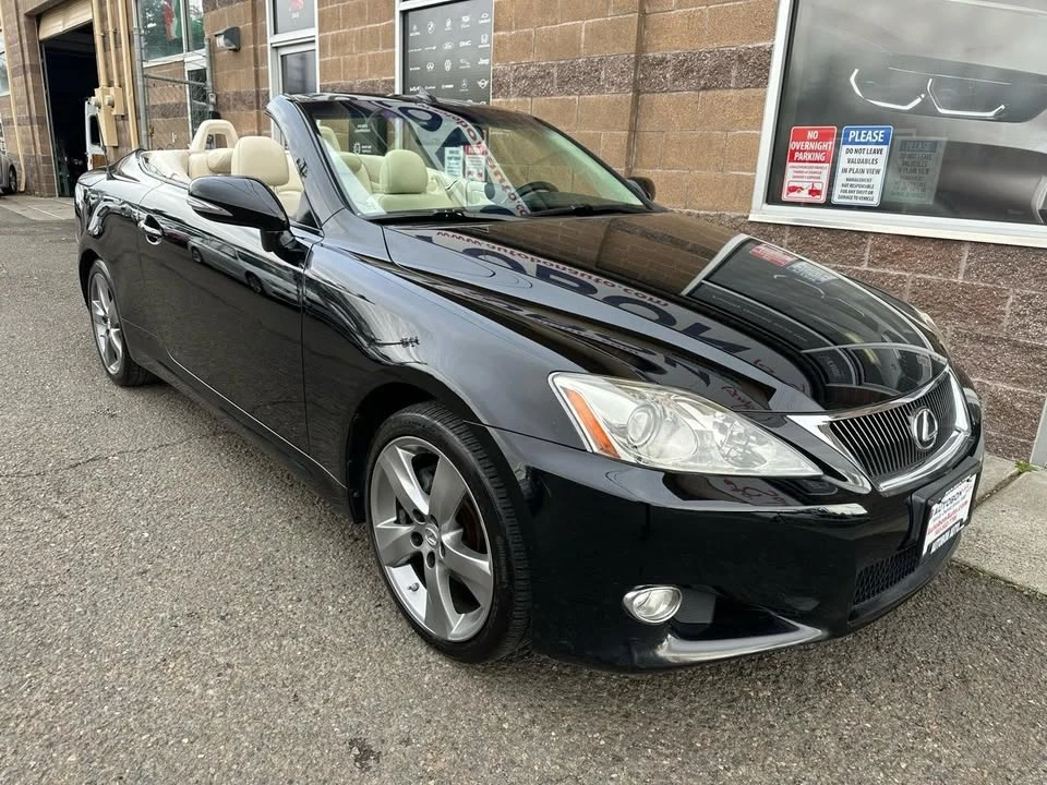 2010 Lexus IS 2nd Gen - Image 15 of 20