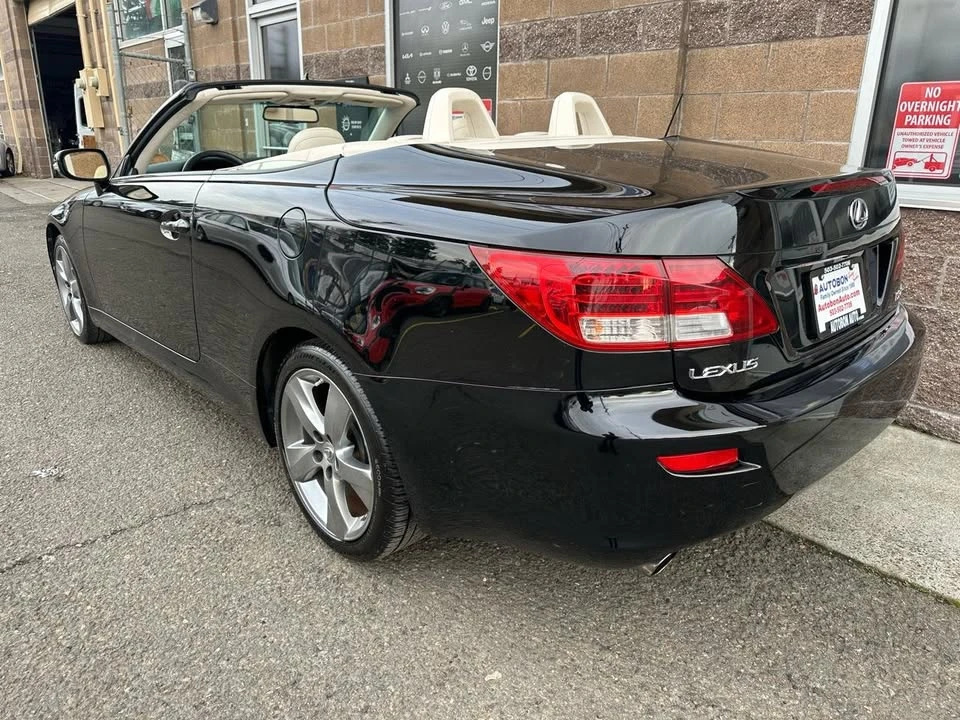 2010 Lexus IS 2nd Gen - Image 13 of 20