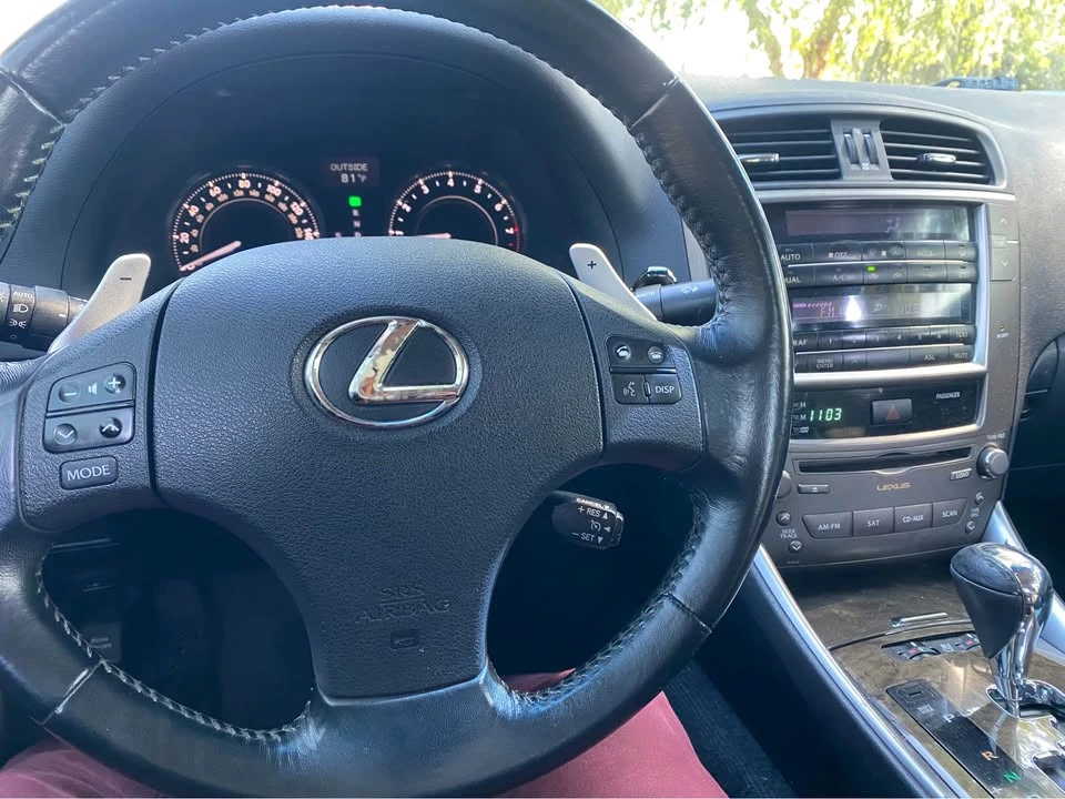 2010 Lexus IS 2nd Gen - Image 4 of 11