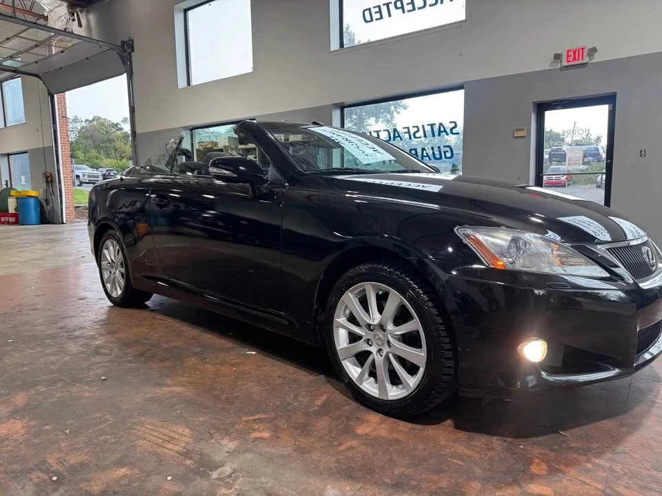 2010 Lexus IS 2nd Gen - Image 4 of 9