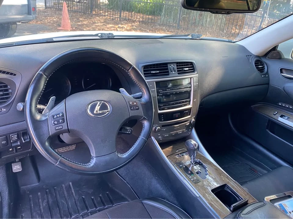 2010 Lexus IS 2nd Gen - Image 10 of 11