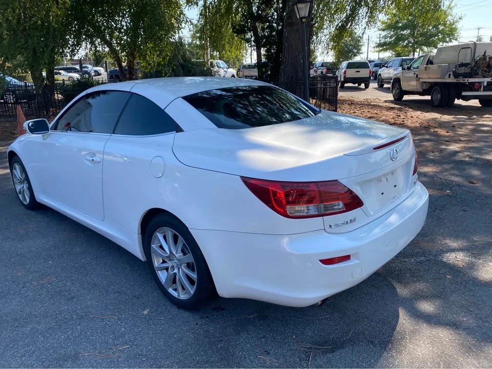2010 Lexus IS 2nd Gen - Image 6 of 11