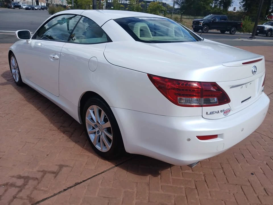 2010 Lexus IS 2nd Gen - Image 4 of 10