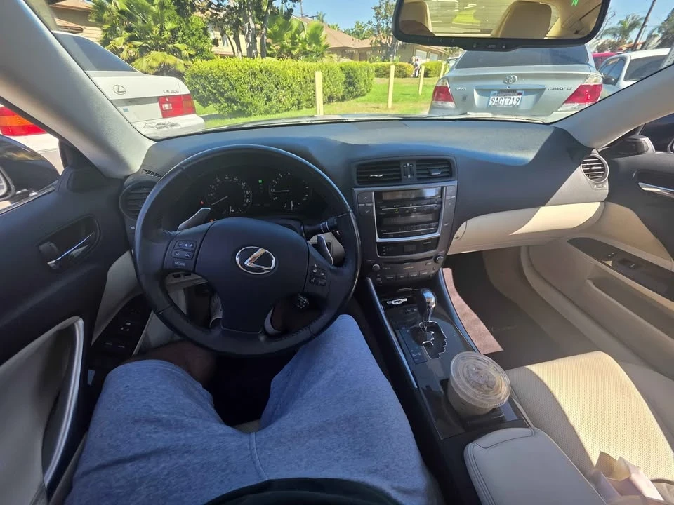 2010 Lexus IS 2nd Gen - Image 10 of 11