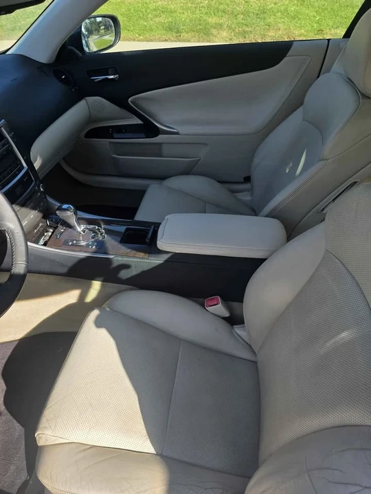 2010 Lexus IS 2nd Gen - Image 7 of 11