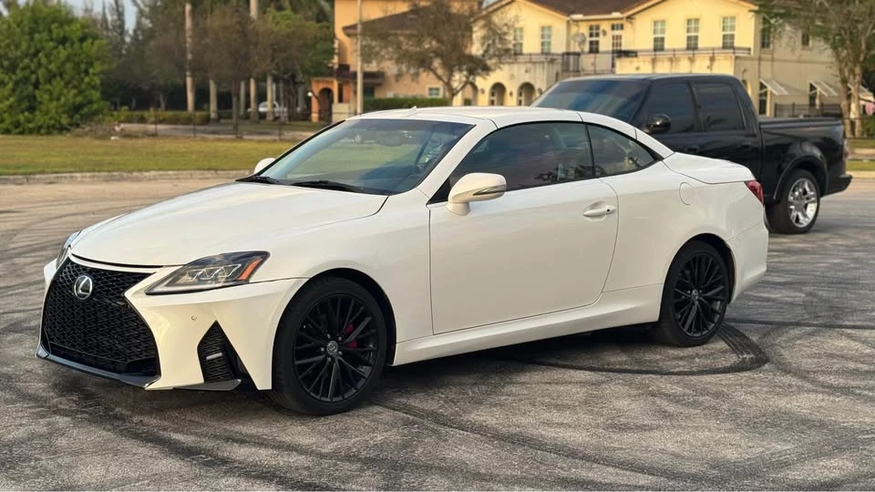 2010 Lexus IS 2nd Gen - Image 6 of 10