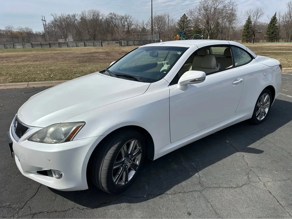 2010 Lexus IS 2nd Gen - Image 6 of 12
