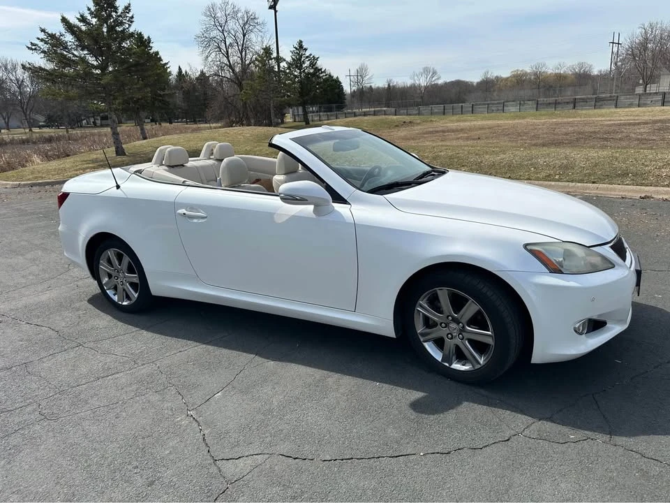 2010 Lexus IS 2nd Gen - Image 8 of 12