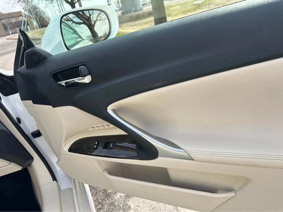 2010 Lexus IS 2nd Gen - Image 4 of 12