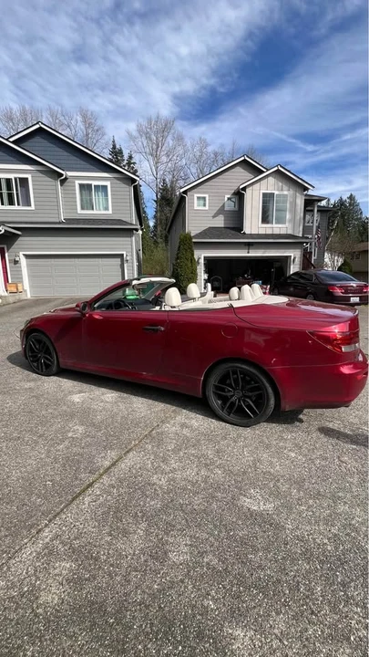 2010 Lexus IS 2nd Gen - Image 2 of 11