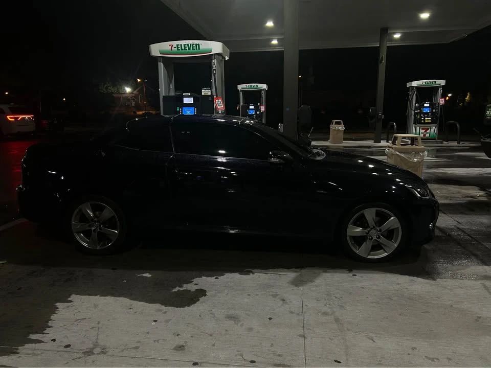 2010 Lexus IS 2nd Gen - Image 6 of 7