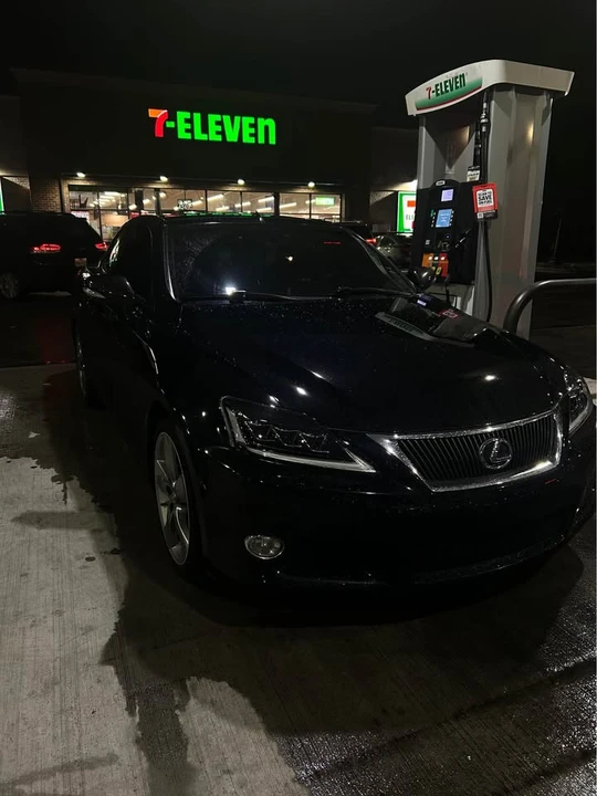 2010 Lexus IS 2nd Gen - Image 2 of 7