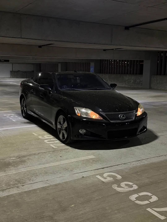 2010 Lexus IS 2nd Gen - Image 5 of 7
