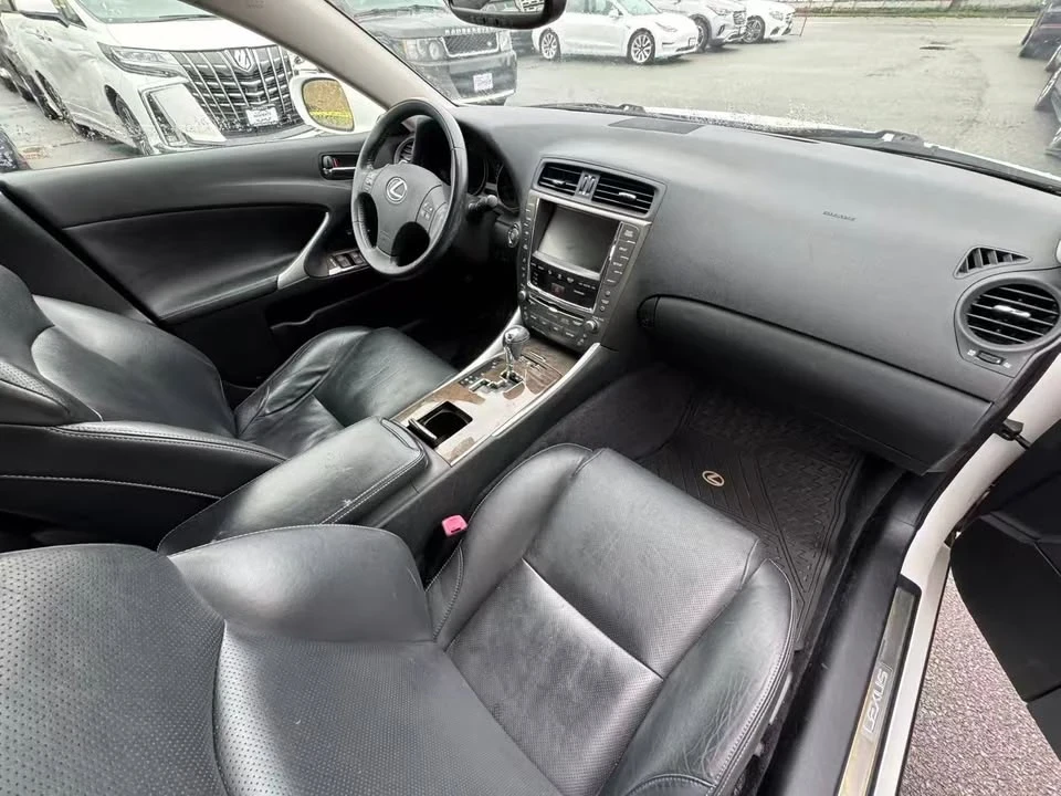2010 Lexus IS 2nd Gen - Image 17 of 18