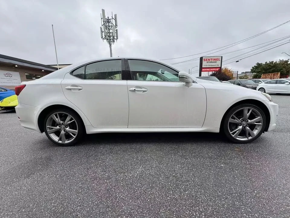 2010 Lexus IS 2nd Gen - Image 4 of 18